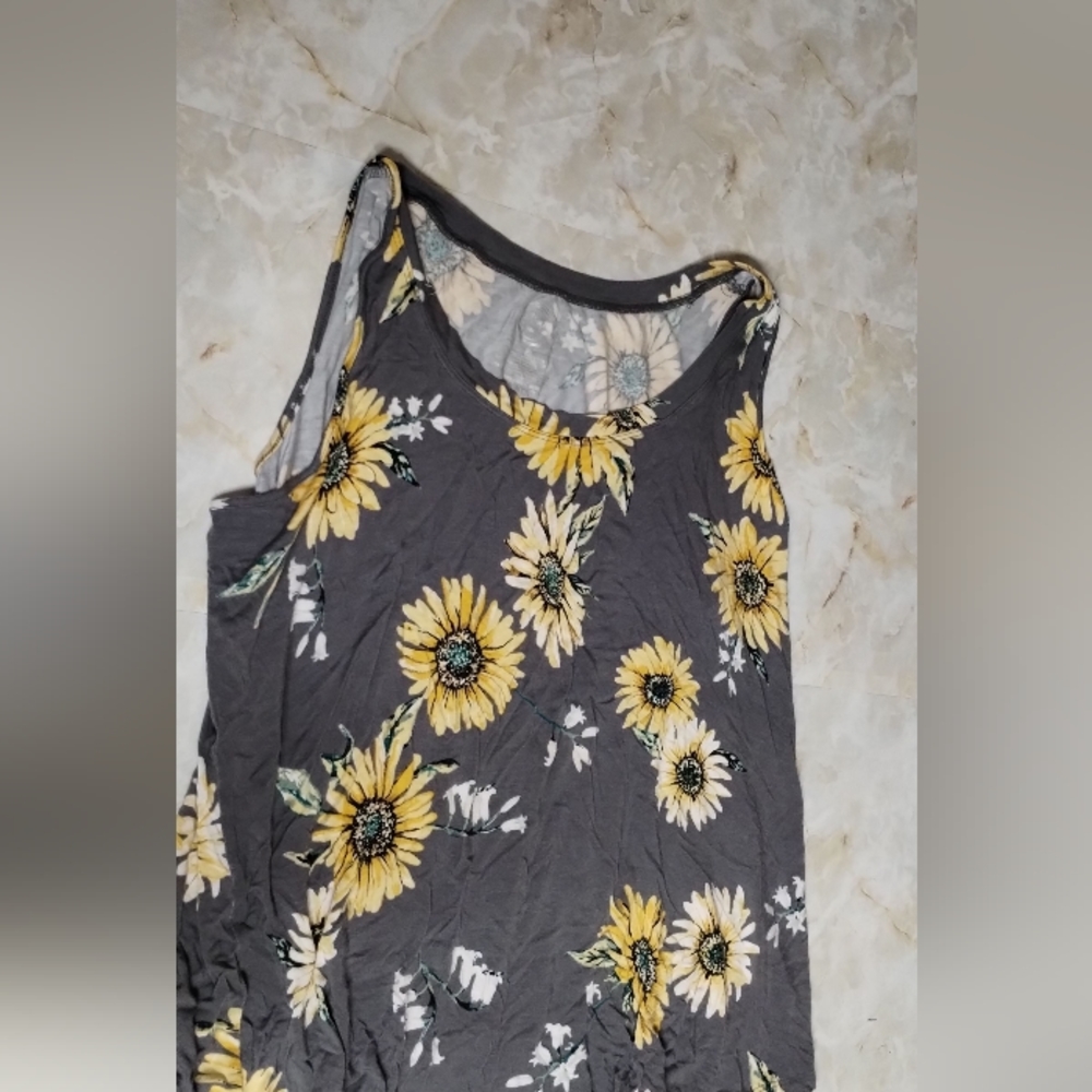 Floral tank top